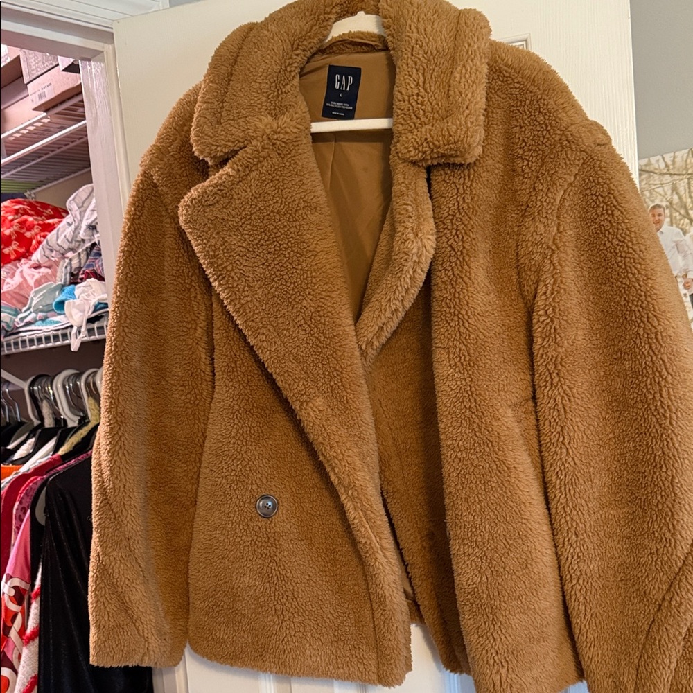 GAP Women's Tan Teddy Jacket - Picture 4 of 5